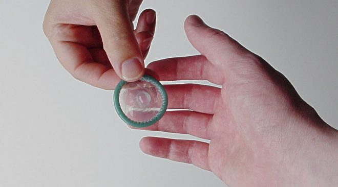 Sesso anale: con o senza preservativo?